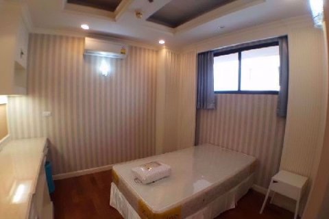 Penthouse in Watthana, Bangkok, Thailand 4 Schlafzimmer № 85380 - Foto 9