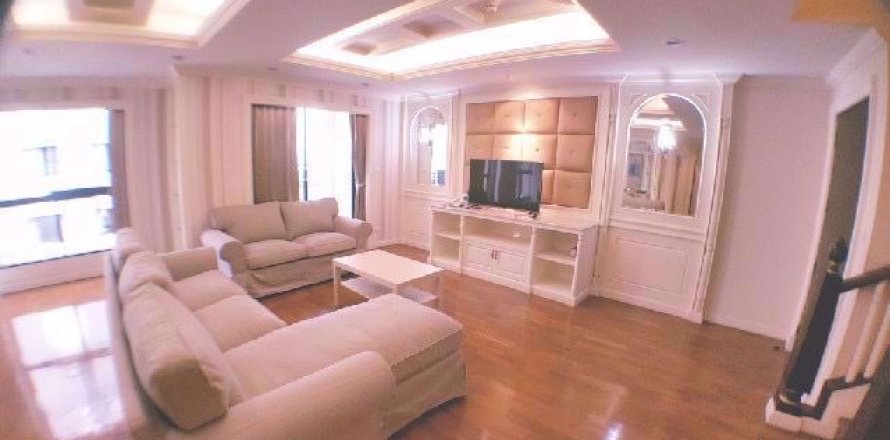 Penthouse in Watthana, Bangkok, Thailand 4 Schlafzimmer № 85380