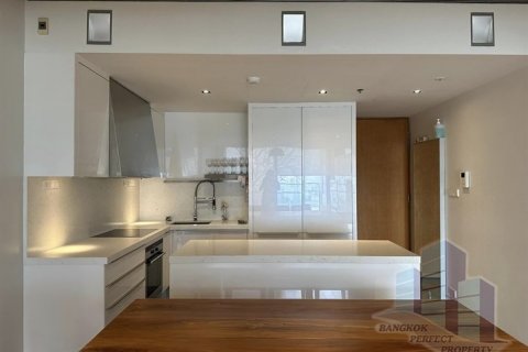 Кондоминиум с 2 спальнями в Сатхоне, Бангкок, Таиланд № 123890 - фото 9
