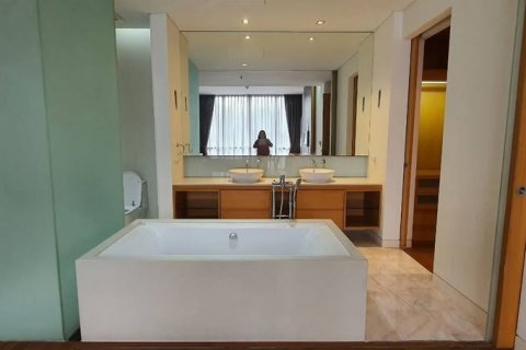 คอนโดมิเนียมในคลองเตย, กรุงเทพฯ, ประเทศไทย, 3 ห้องนอน № 123889 - รูปถ่าย 5