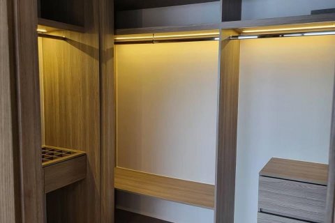 Eigentumswohnung in Watthana, Bangkok, Thailand, 2 Schlafzimmer № 124035 - Foto 11