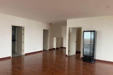 คอนโดมิเนียมในวัฒนา, กรุงเทพฯ, ประเทศไทย, 4 ห้องนอน № 124036 - รูปถ่าย 5