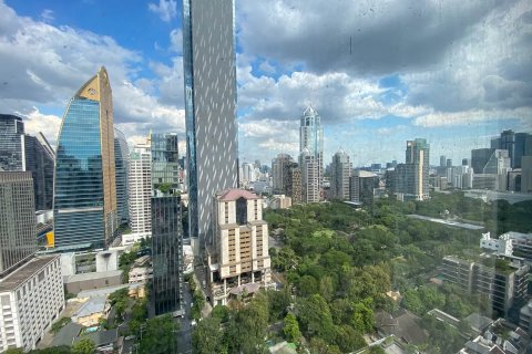 Condo in Pathum Wan, Bangkok, Thailand, 2 bedrooms № 123940 - photo 9