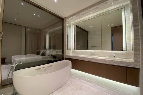 Condo in Pathum Wan, Bangkok, Thailand, 2 bedrooms № 123940 - photo 4