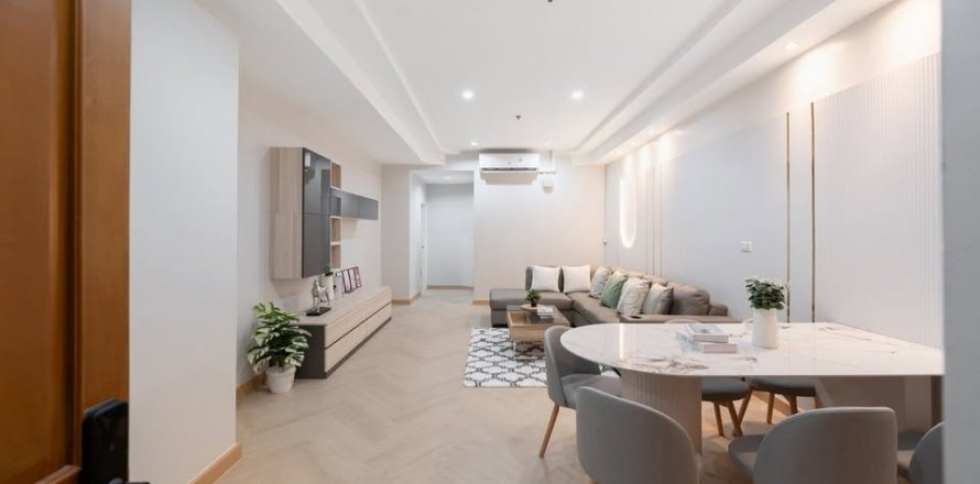 Condominio de 2 dormitorios en Khlong San, Bangkok, Tailandia № 123939