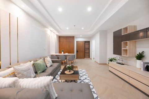 Condominio de 2 dormitorios en Khlong San, Bangkok, Tailandia № 123939 - foto 2