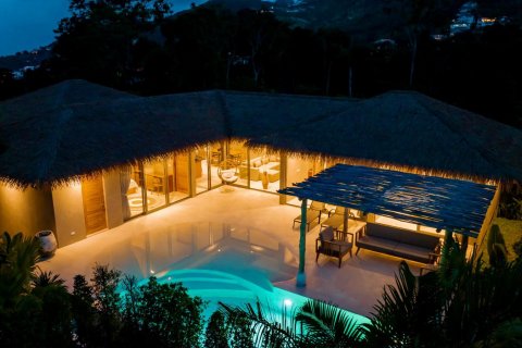 Casa de 3 dormitorios en Ko Samui, Tailandia № 85249 - foto 24