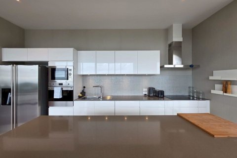Condominio de 3 dormitorios en Bang Sare, Tailandia № 110957 - foto 13