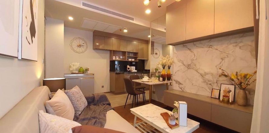 Condo in Bangkok, Thailand, 2 bedrooms in Ideo Q Victory № 77683