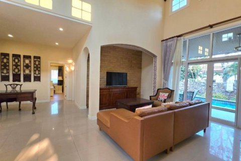 Chalet de 3 dormitorios en Pattaya, Tailandia № 120285 - foto 4