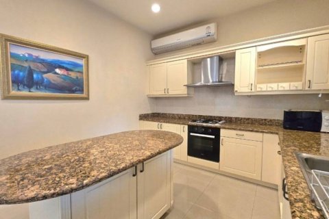 Chalet de 3 dormitorios en Pattaya, Tailandia № 120285 - foto 9