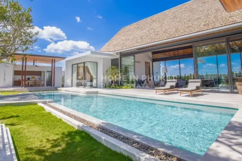 Casa de 4 dormitorios en Phuket, Tailandia № 130857 - foto 3