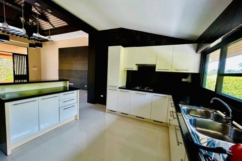 Haus in Pattaya, Thailand 3 Schlafzimmer № 130210 - Foto 11