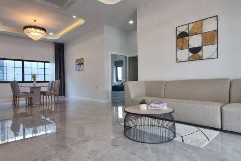 Villa in Pattaya, Thailand 4 Schlafzimmer № 121123 - Foto 4