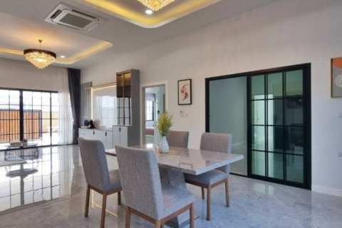 Villa in Pattaya, Thailand 4 Schlafzimmer № 121123 - Foto 6