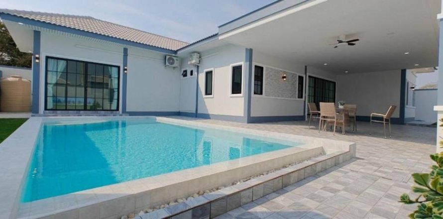 Villa in Pattaya, Thailand 4 Schlafzimmer № 121123