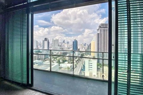 Dúplex de 4 dormitorios en Bangkok, Tailandia № 121125 - foto 3