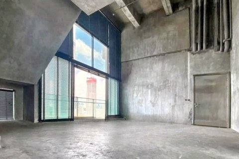 Duplex à Bangkok, Thaïlande 4 chambres № 121125