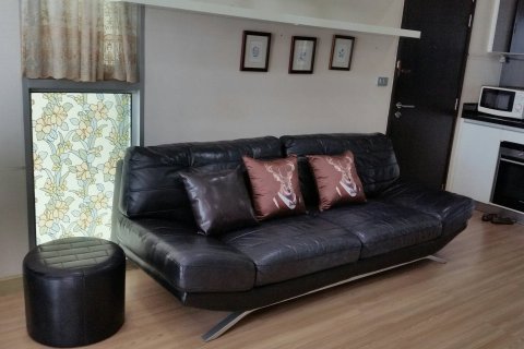 Condo à Phra Khanong, Bangkok, Thaïlande, 1 chambre  № 144063