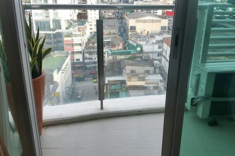 Condominio de 1 dormitorio en Phra Khanong, Bangkok, Tailandia № 144063 - foto 8