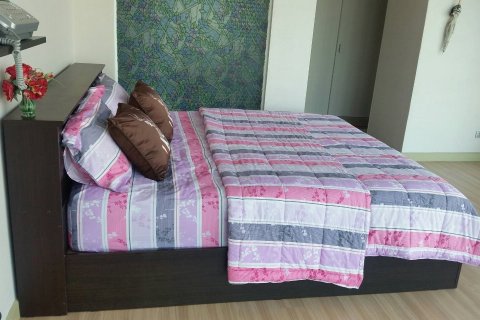 Condominio de 1 dormitorio en Phra Khanong, Bangkok, Tailandia № 144063 - foto 9