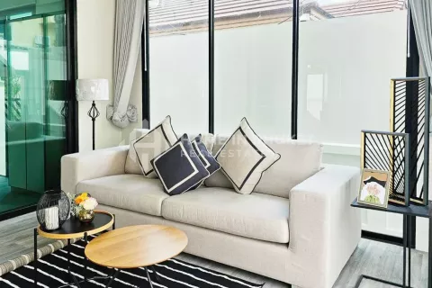 Casa de 4 dormitorios en Kathu, Tailandia № 131307 - foto 7