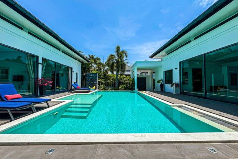Chalet de 4 dormitorios en Phuket, Tailandia № 124748 - foto 2