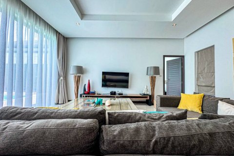 Chalet de 4 dormitorios en Phuket, Tailandia № 124748 - foto 10