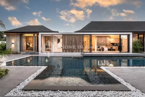 Casa de 4 dormitorios en Phuket, Tailandia № 130933 - foto 2