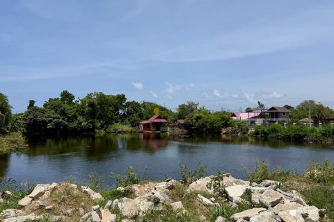 Terreno en Chonburi, Tailandia № 132139 - foto 10