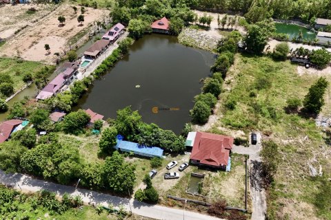 Terreno en Chonburi, Tailandia № 132139 - foto 6