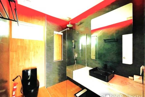 Haus in Pattaya, Thailand 7 Schlafzimmer № 104974 - Foto 26
