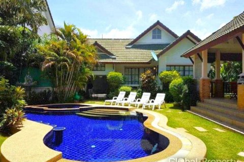 Haus in Pattaya, Thailand 7 Schlafzimmer № 104974 - Foto 29