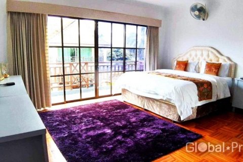 Haus in Pattaya, Thailand 7 Schlafzimmer № 104974 - Foto 10