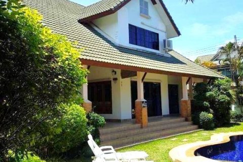 Haus in Pattaya, Thailand 7 Schlafzimmer № 104974 - Foto 2