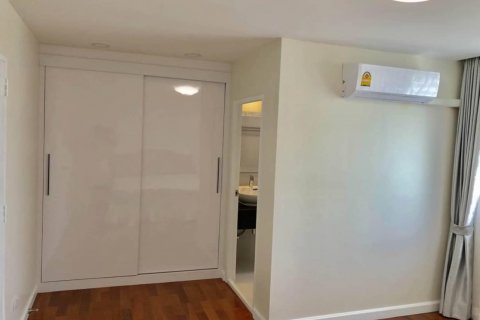 Eigentumswohnung in Watthana, Bangkok, Thailand, 4 Schlafzimmer  № 123960 - Foto 12