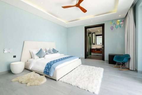 Chalet de 6 dormitorios en Phuket, Tailandia № 123963 - foto 10