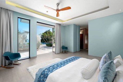 Chalet de 6 dormitorios en Phuket, Tailandia № 123963 - foto 14
