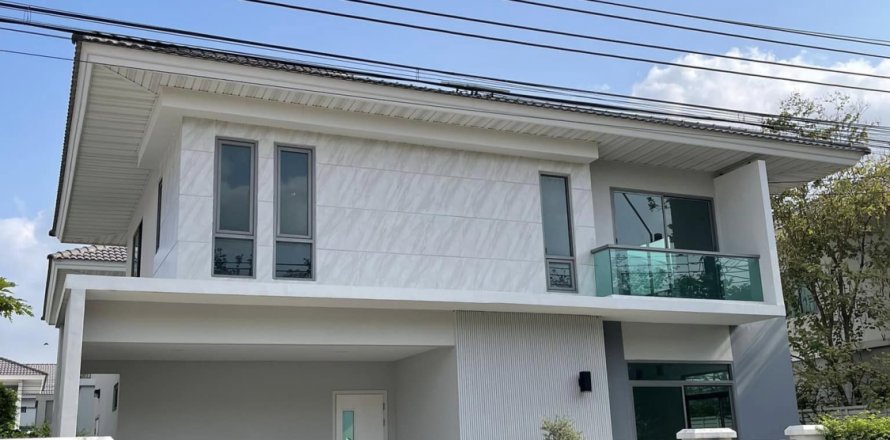 House in Bangkok, Thailand 4 bedrooms № 82820