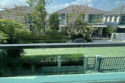 House in Bangkok, Thailand 4 bedrooms № 82820 - photo 10