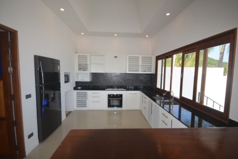 Casa de 5 dormitorios en Ko Samui, Tailandia № 82821 - foto 7