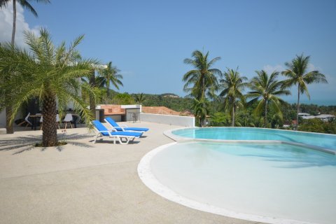 Casa de 5 dormitorios en Ko Samui, Tailandia № 82821 - foto 12