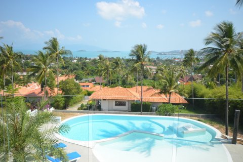 Casa de 5 dormitorios en Ko Samui, Tailandia № 82821 - foto 3