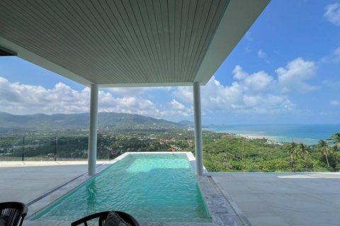 Villa in Surat Thani, Thailand 3 bedrooms № 124397 - photo 8