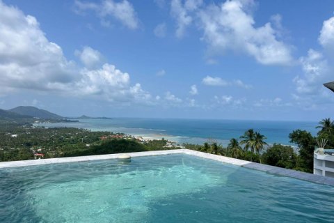 Villa in Surat Thani, Thailand 3 bedrooms № 124397 - photo 6
