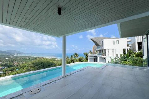 Villa in Surat Thani, Thailand 3 bedrooms № 124397 - photo 7