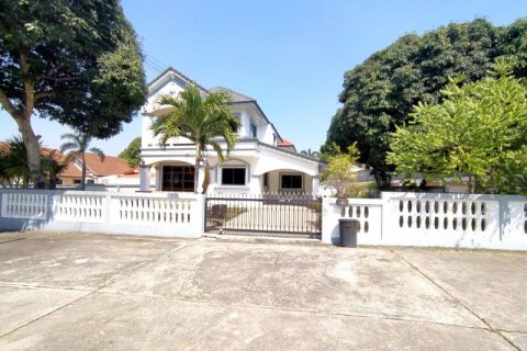 Maison à Pattaya, Thaïlande 4 chambres № 125617