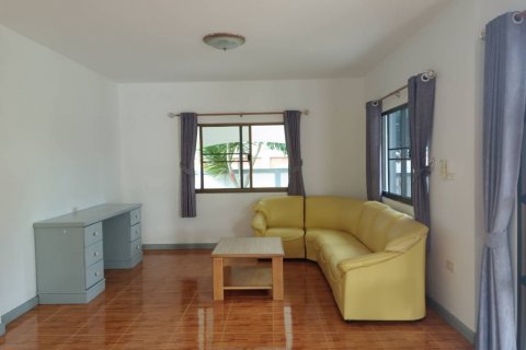 House in Pattaya, Thailand 4 bedrooms № 125617 - photo 5