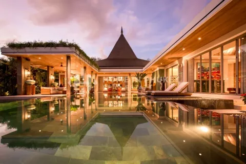 Casa de 4 dormitorios en Phuket, Tailandia № 131173