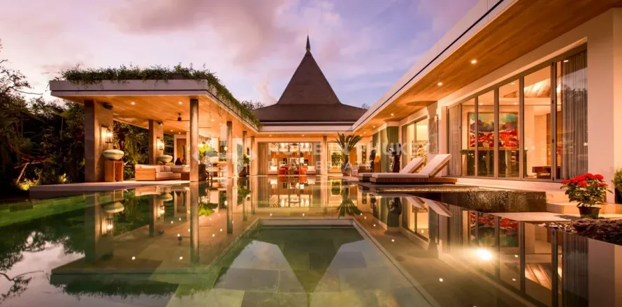 Casa de 4 dormitorios en Phuket, Tailandia № 131173